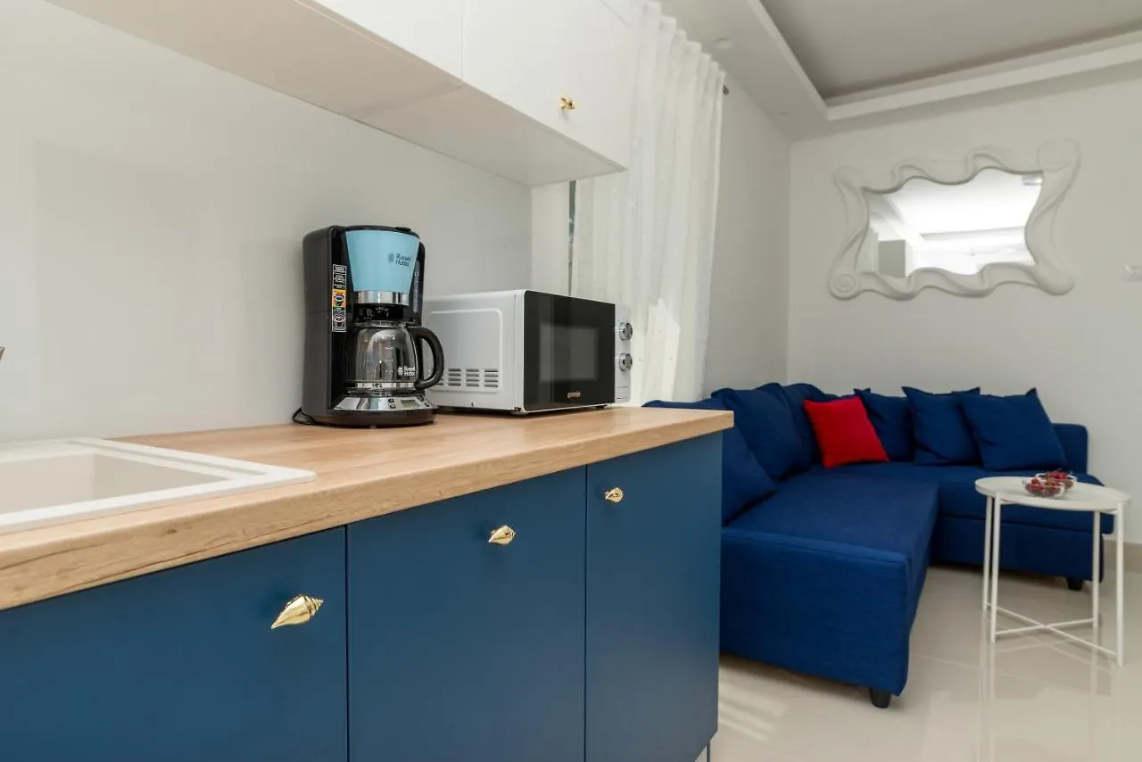 Cikat Bay Residence マリ・ロシニュ アパート